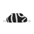 Minimalistische gebreide tas met zwart-witte strepen en een zilveren kettingriem - Zwart