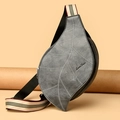 Borsa a tracolla a forma di foglia in pelle grigio vintage con tracolla larga a righe - Grigio
