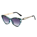 Cat eye sunglasses with colorful tortoiseshell frame and gradient purple lenses - Blue Stripe Frame Gradient Gray Lens