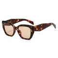 Retro oversized tortoiseshell cat-eye sunglasses with light brown tinted lenses - Tortoise Shell Frame