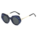 Lunettes de soleil géométriques avec motif animalier bleu et branches en métal doré - Monture à Rayures Verres Gris Noir
