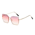 Lunettes de soleil œil de chat sans monture avec verres dégradés roses et monture en métal doré - Monture Dorée Verres Dégradés Roses