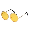 Lunettes de soleil tendance en métal doré avec verres jaunes transparents en forme de pétale - Monture Dorée Verres Jaunes