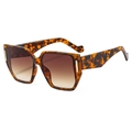 Chic irregular tortoiseshell square sunglasses with tea gradient lenses and gold accents - Tortoiseshell Frame Tea Lens