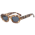 Trendy leopard tortoiseshell sunglasses with dark grey lenses and polygonal frame - Flower Frame Grey Lens