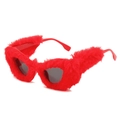 Occhiali da sole cat eye rossi in peluche con lenti scure per feste e moda trendy - Rosso