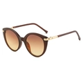 Occhiali da sole cat-eye alla moda con montatura marrone scuro e lenti sfumate - Montatura Tè Marrone Lenti Tè