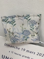 Borsa da trucco portatile in tessuto con motivo a ortensie viola e dettagli oro - Ortensia Blu
