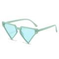 Lunettes de soleil géométriques triangulaires avec monture vert menthe et verres bleus - Monture Vert Gelée Verres Verts