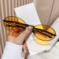 Lunettes de soleil ovales en métal avec verres jaunes pour un look rétro élégant - Monture Bronze Verres Orange (A371)