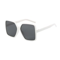 Lunettes de soleil carrées vintage avec monture blanche et verres gris foncé - Monture Blanche Verres Gris Foncé