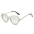 Lunettes de soleil œil de chat demi-cerclées avec perles blanches et monture dorée chic - Monture Argentée Verres Miroir Argent