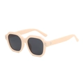 Retro-Sonnenbrille mit quadratischem Rahmen in Cremeweiß und dunkelgrauen Gläsern - Beiger Rahmen Schwarzgraue Linsen