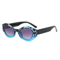 Occhiali da sole cat-eye moderni con montatura leopardata blu e lenti sfumate viola - Montatura Tartarugata Blu Lenti Sfumate Grigie