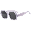 Occhiali da sole squadrati oversize traslucidi lavanda con lenti grigio scuro vista laterale - Occhiali da sole / Montatura Viola Gelatina Lenti Grigio Nero
