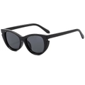 Occhiali da sole chic cat-eye con montatura nera retrò e lenti grigio scuro alla moda - Montatura Nera Lenti Grigio Nero