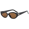Retro Cat-Eye Sonnenbrille in Schwarz mit braunen Gläsern und silbernen Nieten-Details - Schwarzer Rahmen Tee Gläser