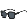 Lunettes de soleil carrées oversize noires brillantes avec branches ondulées texturées - Monture Noire Verres Noir Gris