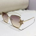 Square gold frame sunglasses with star detail and brown gradient lenses for women - Golden Frame / Grey Yellow Gradient Lens