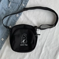 Leuke zwarte canvas crossbodytas met wit konijnenpatroon en een verstelbare riem - Zwart