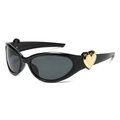 Lunettes de soleil Y2K vintage noires avec détail cœur doré sur la branche et verres gris - Monture Noire Verres Noir Gris