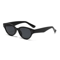 Lunettes de soleil œil-de-chat noires rétro avec rivets argentés et verres gris - Monture Noire Verres Noir Gris