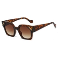 Modieuze oversized zonnebril in schildpadmotief met bruine verloopglazen en gouden accenten - Schildpad Frame Thee Lenzen