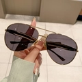 Lunettes aviateur classiques avec monture en métal doré et verres dégradés pour le soleil - Monture Dorée Verres Gris