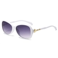 Modische weiße Oversize-Sonnenbrille mit lila Verlaufsgläsern und goldenen Relief-Details - Weißer Rahmen Grauer Verlaufsgläser