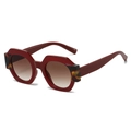 Occhiali da sole geometrici bordeaux con dettagli tartarugati e lenti sfumate - Montatura Bordeaux Lente Marrone