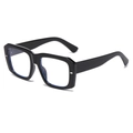 Stylish black square oversized sunglasses with retro frame and metal accents for women - Black Frame