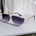 Fashion rimless sunglasses with purple gradient lenses and gold metal temples - Gradient Grey