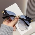 Occhiali da sole cat-eye senza montatura con lenti blu sfumate e testa di leopardo d'oro - Sfumatura Blu Giallo