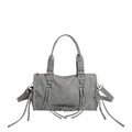 Vintage graue Boston Tasche aus Kunstleder mit Nieten und Umhängeriemen für Damen - Grau