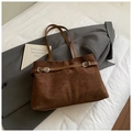 Sac fourre-tout marron foncé en daim avec boucle argentée réglable et bandoulières lisses - Suède Café Sans Pendentif