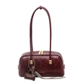 Bolso de hombro de cuero rojo oscuro con cremalleras doradas y mini colgante chic - 28*6*14cm / Burdeos con Colgante