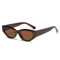 Occhiali da sole cat-eye vintage in ambra marrone scuro con dettagli rivetti argento - Montatura Tè Lenti Tè