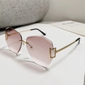 Fashionable rimless square sunglasses with pink gradient lenses and gold metal frames - Gradient Tea