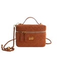 Bolso cosmético de cuero acolchado marrón con cadena dorada y asa de mano - Marrón