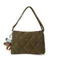 Borsa a tracolla verde militare trapuntata in camoscio con un simpatico orsetto - Con Ornamento / Verde