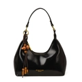 Elegante bolso de hombro negro brillante con cuentas de madera y detalles dorados - Con Colgante / Negro