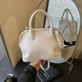 Sac coquille en cuir litchi blanc avec poignées et bandoulière réglable - Blanc Litchi