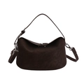 Minimalistische dunkelbraune Hobo-Baguette-Tasche mit Leder-Textur und Silber-Schnalle - Regular Fit / Braun