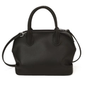 Schwarze Handtasche mit Litschi-Maserung, Tragegriffen und Schultergurt im Muscheldesign - Litchi Schwarz