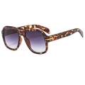 Modern retro oversized square sunglasses with tortoiseshell frames and gradient lenses - Tofu Pudding Pattern Frame Gradient Grey Lens