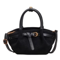 Elegante borsa in pelle scamosciata nera con fibbia dorata e tracolla in pelle regolabile - Nero