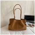 Minimalist tan suede tote bag with white contrast stitching and large capacity - Large Underarm Tote Bag / Brown (No Pendant)
