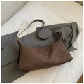 Retro dark brown large capacity shoulder bag with wrinkled leather texture and logo - No Pendant / Brown