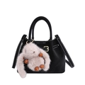 Schwarze Wildleder-Handtasche mit weißen Kontrastnähten und grauem Hasenanhänger für Damen - Schwarz mit Anhänger
