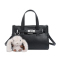 Schwarze Handtasche aus Leder mit Litschimaserung, Drehverschluss und Plüsch-Hasenanhänger - Mit Anhänger / Schwarz